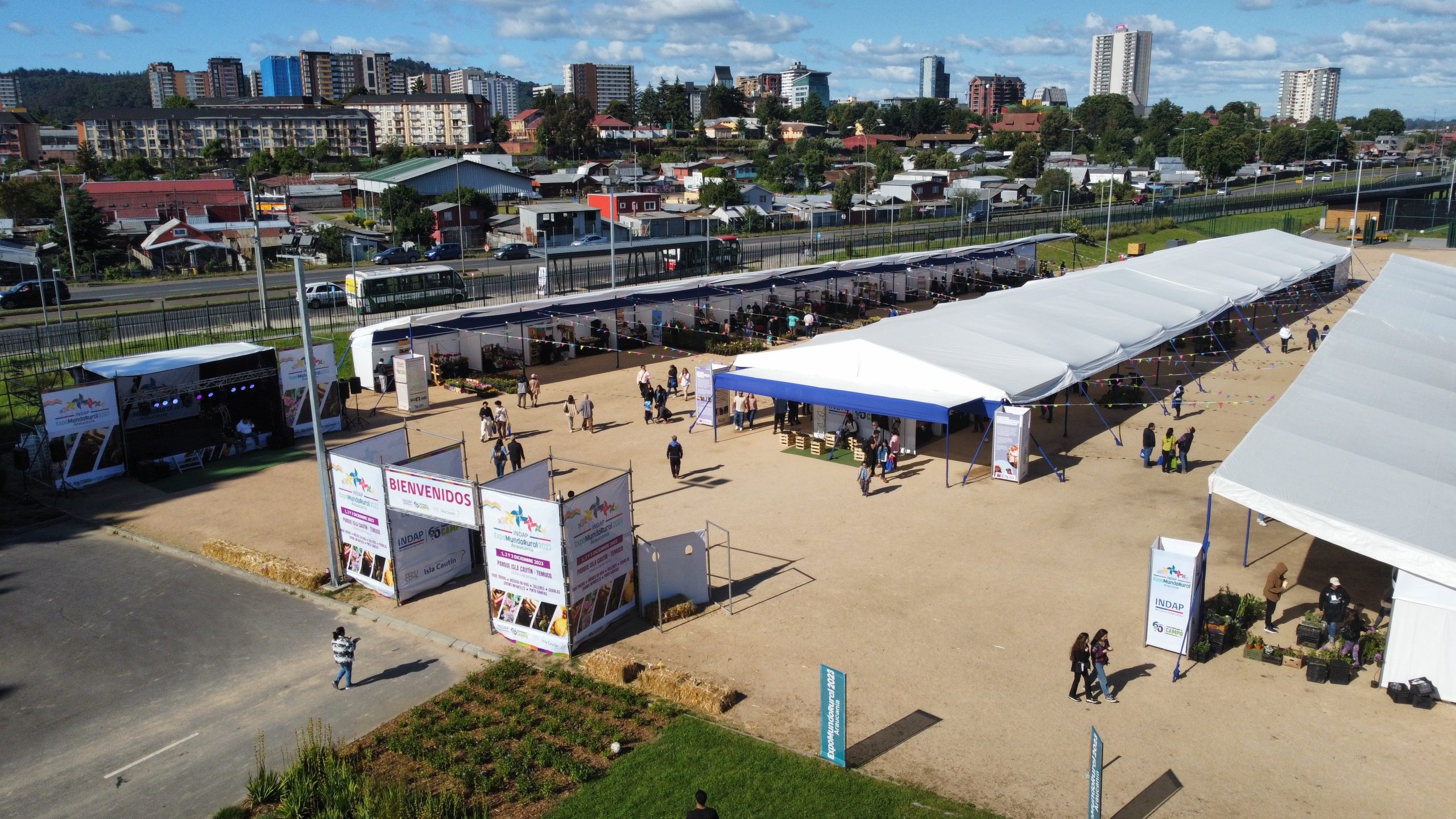 ARRIENDO-TOLOD-IMPERMEABLE-DISENO-PRODUCTORA-EVENTOS-REGION-MODULAR-INDAP-FERIAS